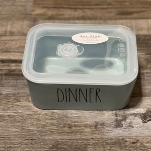 Rae Dunn food container with vented lid